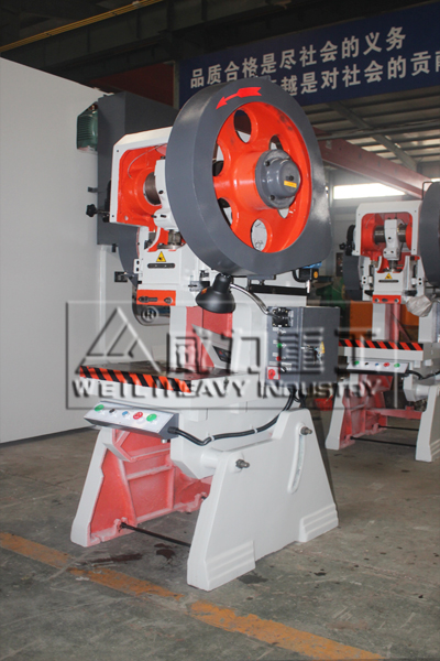 40噸開(kāi)式可傾沖床