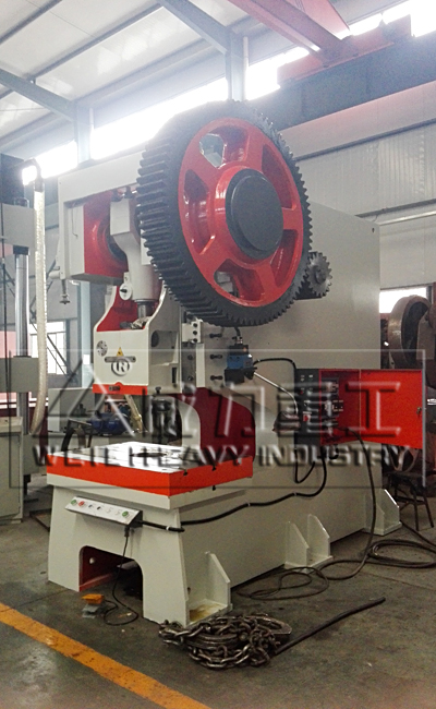 河北保定客戶定160噸深喉沖床