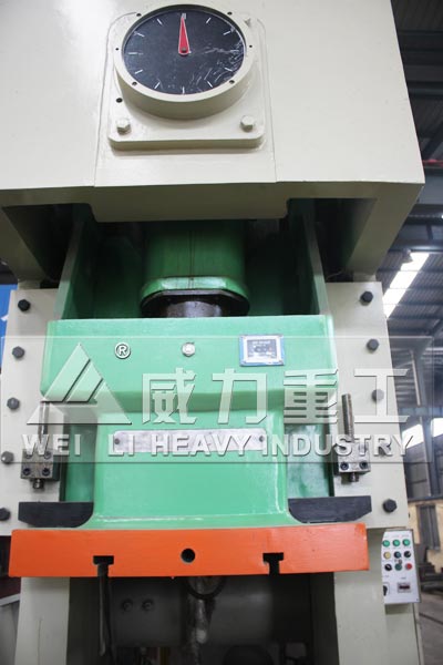 氣動沖床組成細節