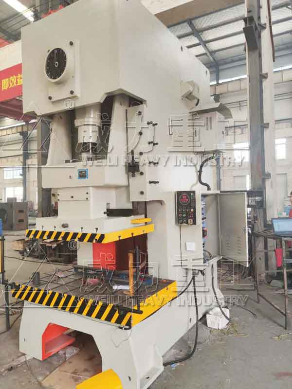 160噸氣動(dòng)沖床JH21-160噸沖床